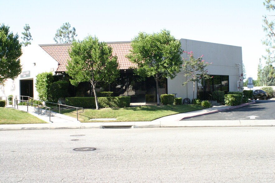 More Photos Of 5301 Office Park Dr, Bakersfield Medical For Lease