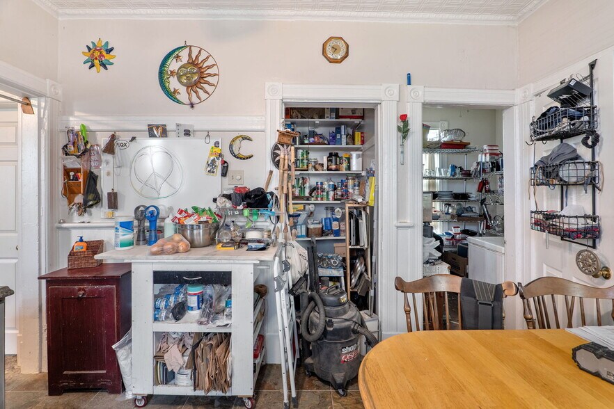 More Photos Of 462-470 2nd Ave, Troy Storefront Retail Residential For Sale