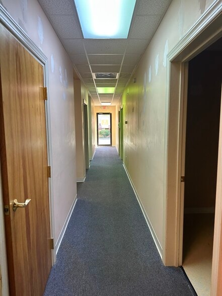 More Photos Of 15421 Forest Rd, Forest Office For Lease