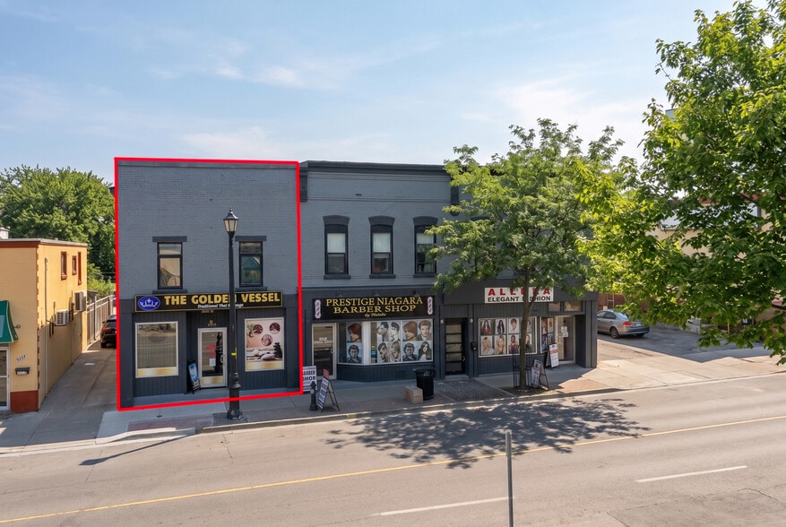 Primary Photo Of 5848 Ferry St, Niagara Falls Storefront For Sale