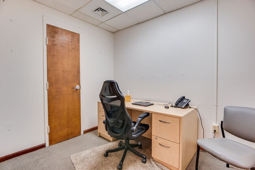 More Photos Of 231 Memorial Dr, Jacksonville Medical For Sale