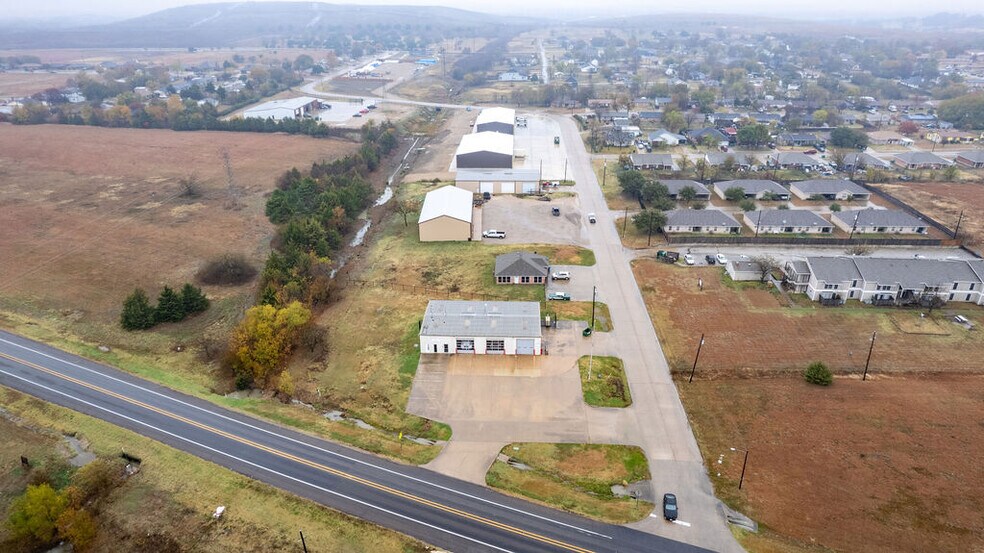 More Photos Of 101 Ewing St, Ferris Police Fire Station For Sale