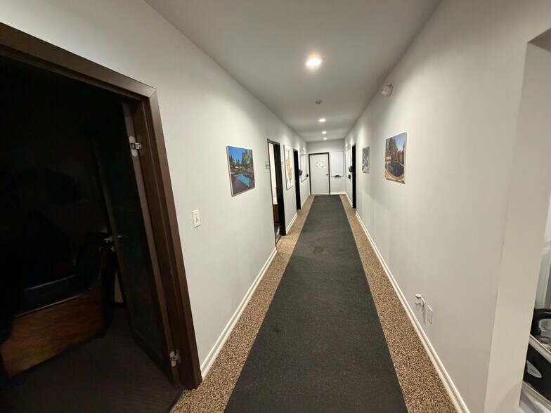 More Photos Of 2740 N Sunnyside Ave, Fresno Warehouse For Lease