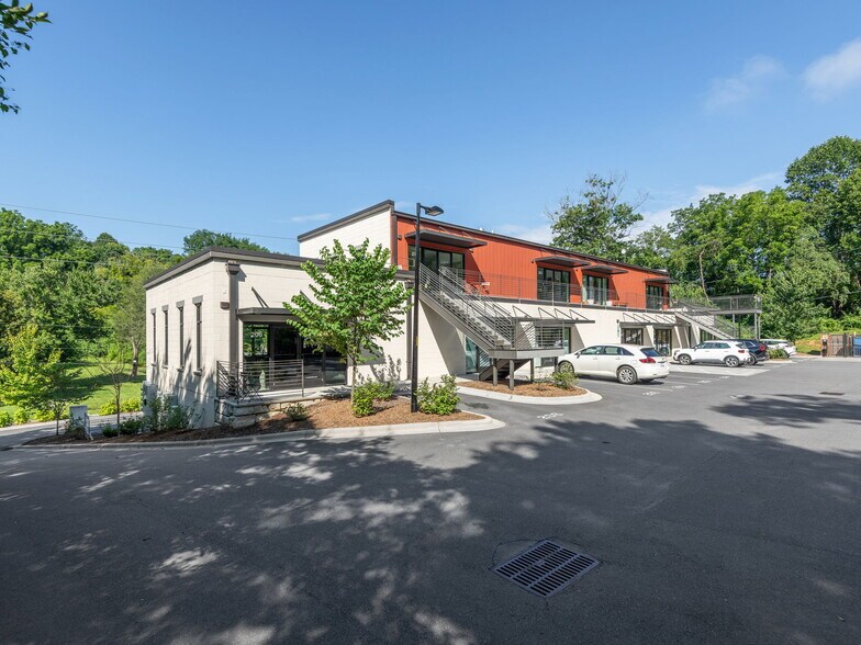 More Photos Of 76 Glendale Ave, Asheville Office Residential For Lease