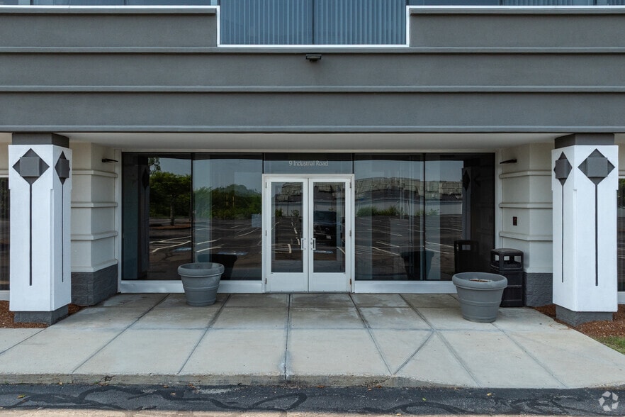 More Photos Of 9 Industrial Rd, Milford Office For Lease