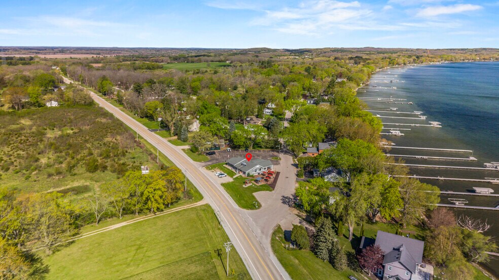 More Photos Of N4111 S Lakeshore Dr, Markesan Restaurant For Sale