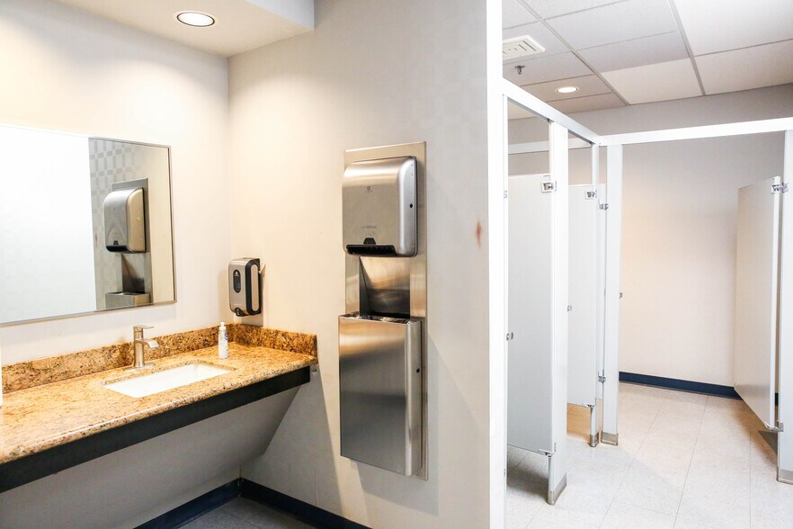 More Photos Of 626 Minnesota Ave, Kansas City Office For Lease