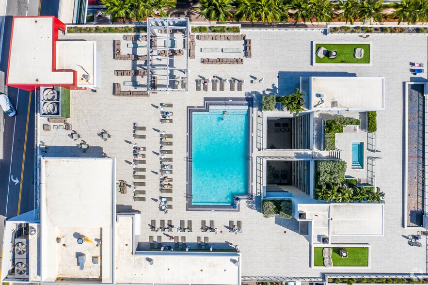 More Photos Of 777 N Ocean Dr, Hollywood Hotel For Sale