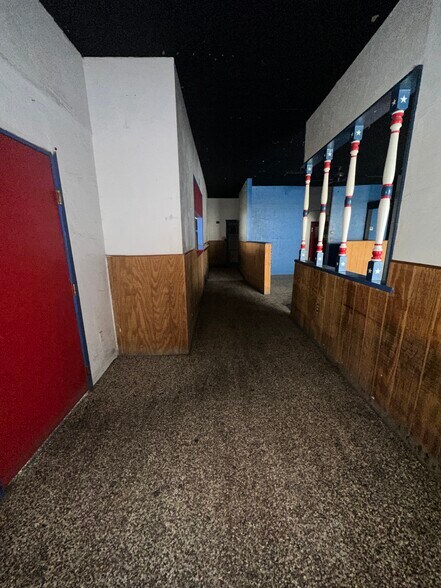 More Photos Of 230 Fox St, Lemoore Restaurant For Sale