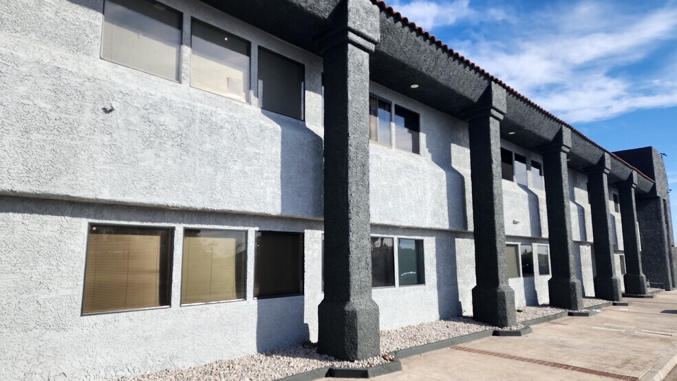 More Photos Of 222-228 S Rainbow Blvd, Las Vegas Office For Lease