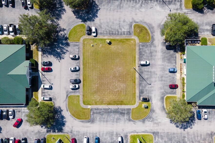 13706 US Hwy 441, Lady Lake, FL 32159 Land For Sale