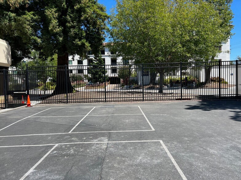 More Photos Of 537-539 E Weddell Dr, Sunnyvale Schools For Sale