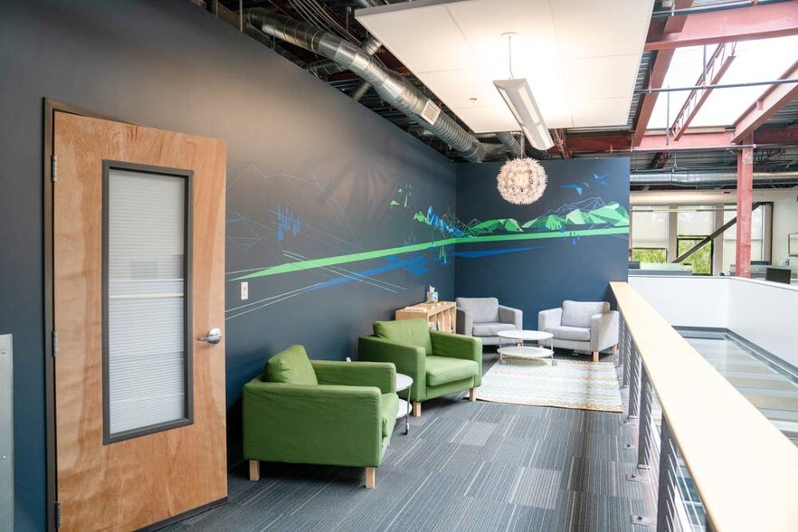 More Photos Of 44 W Broadway, Eugene Loft Creative Space For Lease