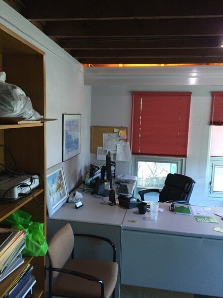 More Photos Of 70 Bridge St, Groton Light Manufacturing For Lease