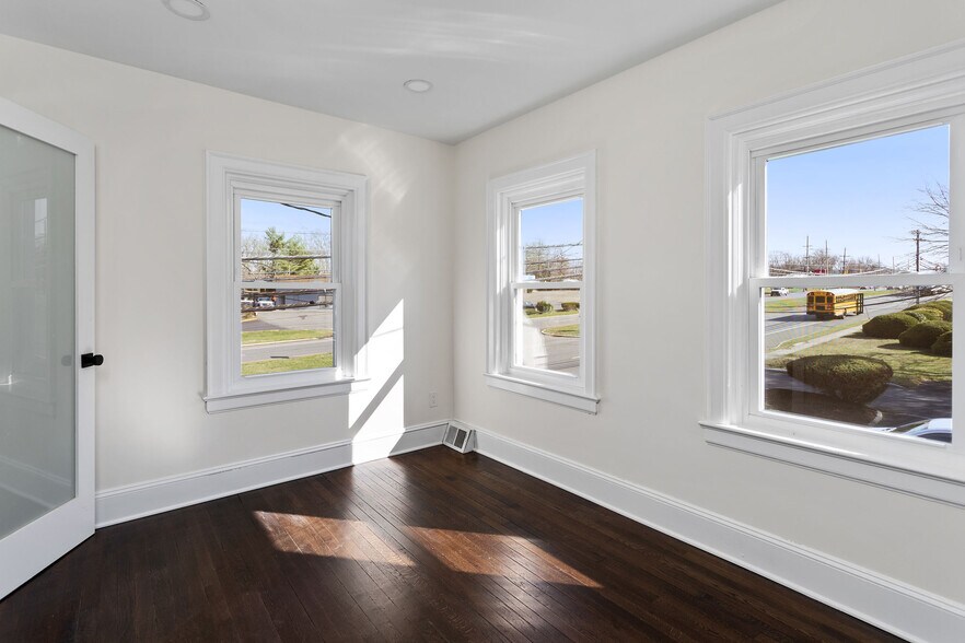 More Photos Of 1060 US Highway 206, Bordentown Medical For Sale