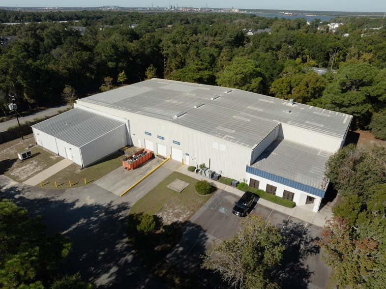 More Photos Of 415 Jessen Ln, Charleston Warehouse For Lease