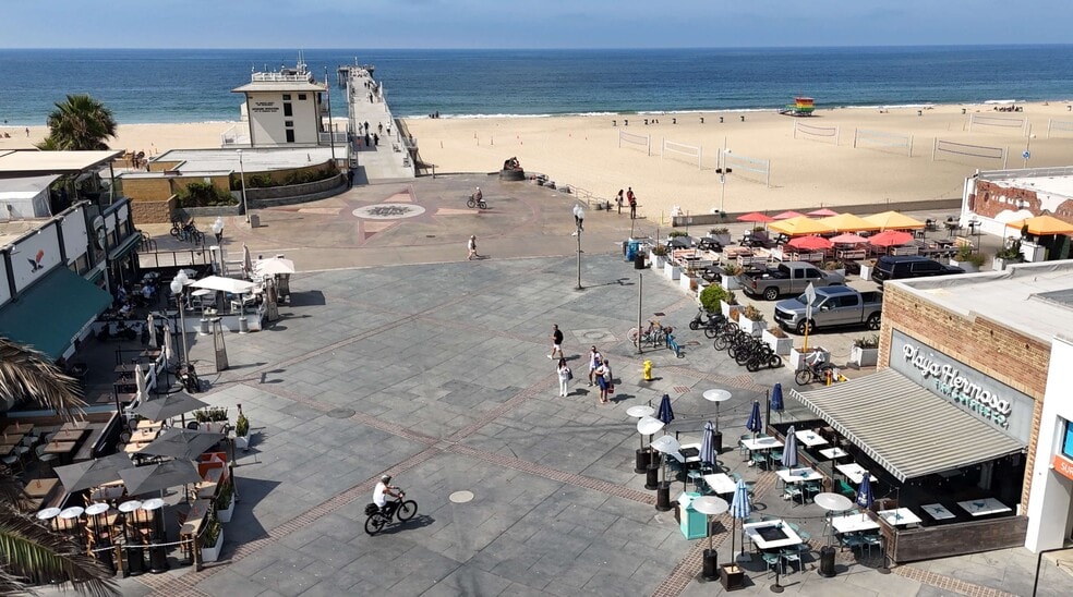 More Photos Of 19-31 Pier Ave, Hermosa Beach Storefront For Lease