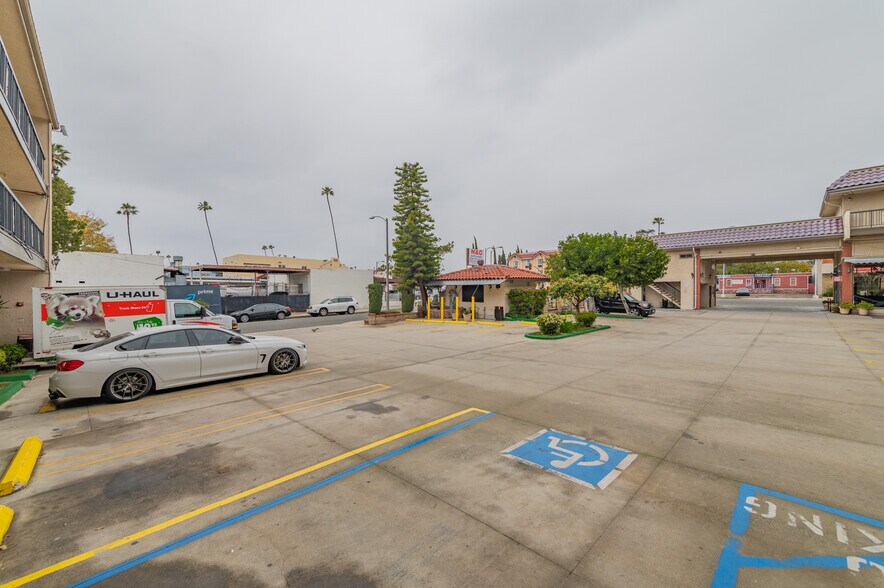 More Photos Of 2156 E Colorado Blvd, Pasadena Hotel For Sale