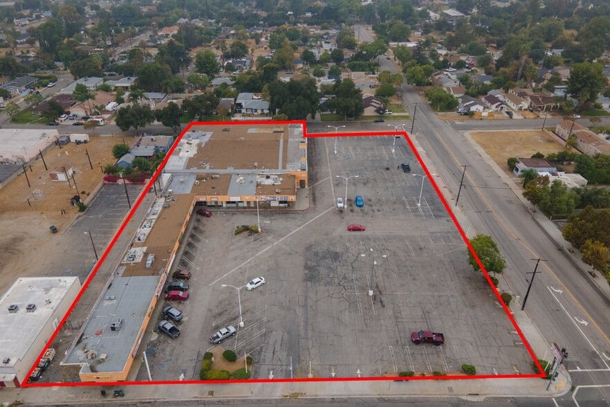 More Photos Of 541 W Marshall Blvd, San Bernardino Freestanding For Sale