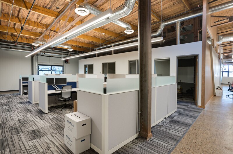 More Photos Of 1325 Quincy St NE, Minneapolis Loft Creative Space For Lease