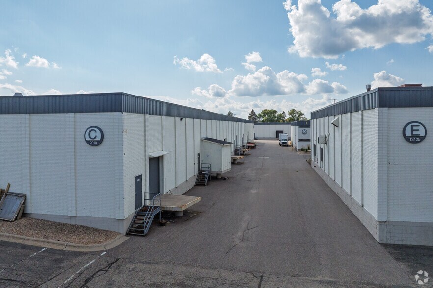 More Photos Of 2010 E Center Cir, Plymouth Warehouse For Lease