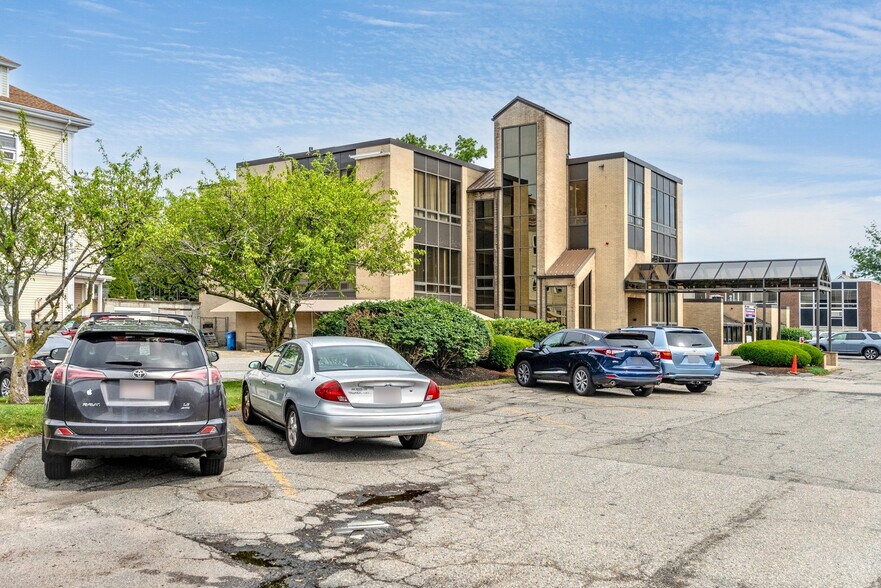 More Photos Of , Waltham Unknown For Sale