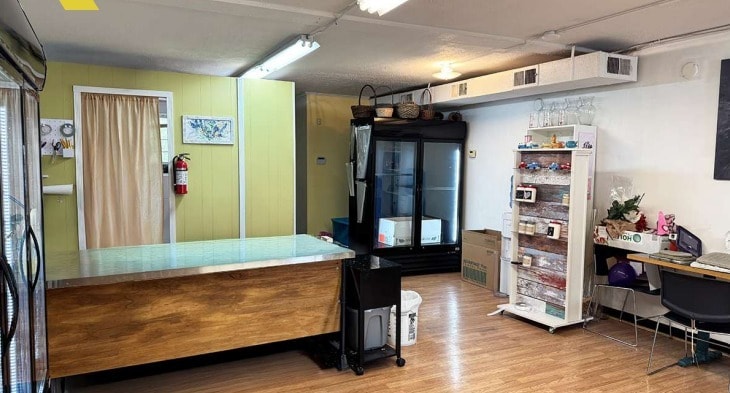 More Photos Of 1-15 Village Plz, Arnold Unknown For Lease