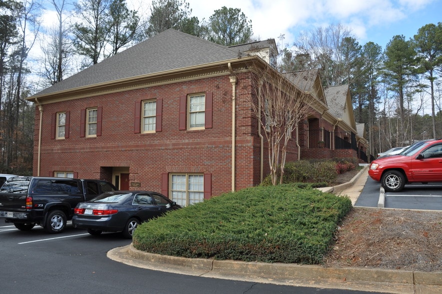 More Photos Of 625 Beaver Ruin Rd NW, Lilburn Office For Sale