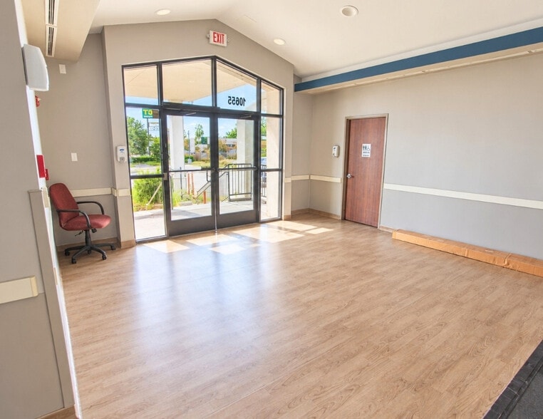 More Photos Of 10655 Eastex Fwy, Houston Medical For Sale