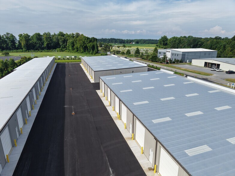 More Photos Of 4771 Reedy Branch Rd, Winterville Warehouse For Lease
