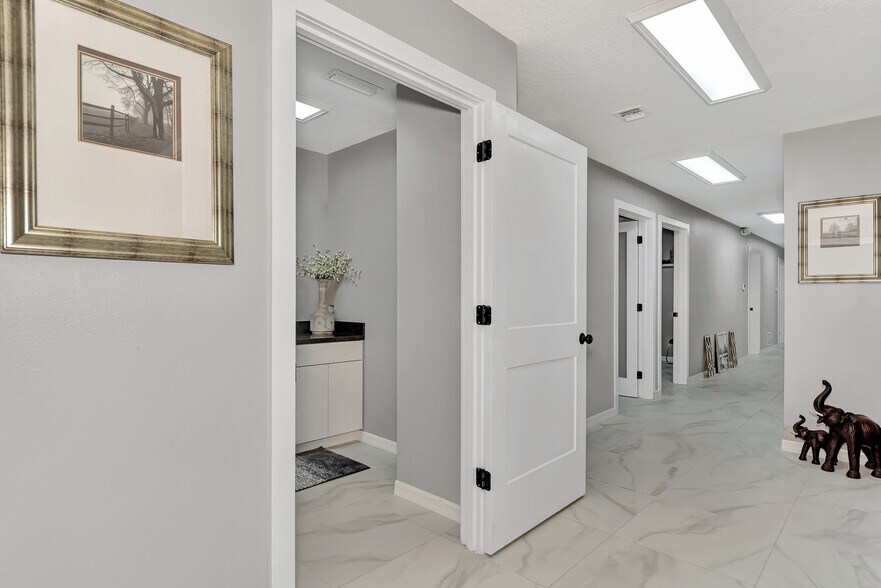 More Photos Of 12749 Tamiami Trl S, North Port Medical For Sale