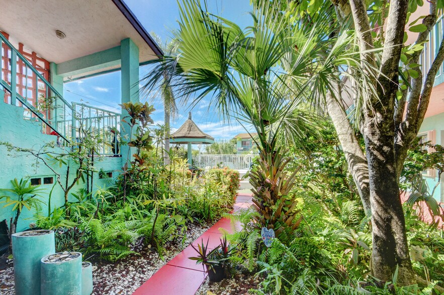 More Photos Of 901 S Federal Hwy, Lake Worth Hotel For Sale