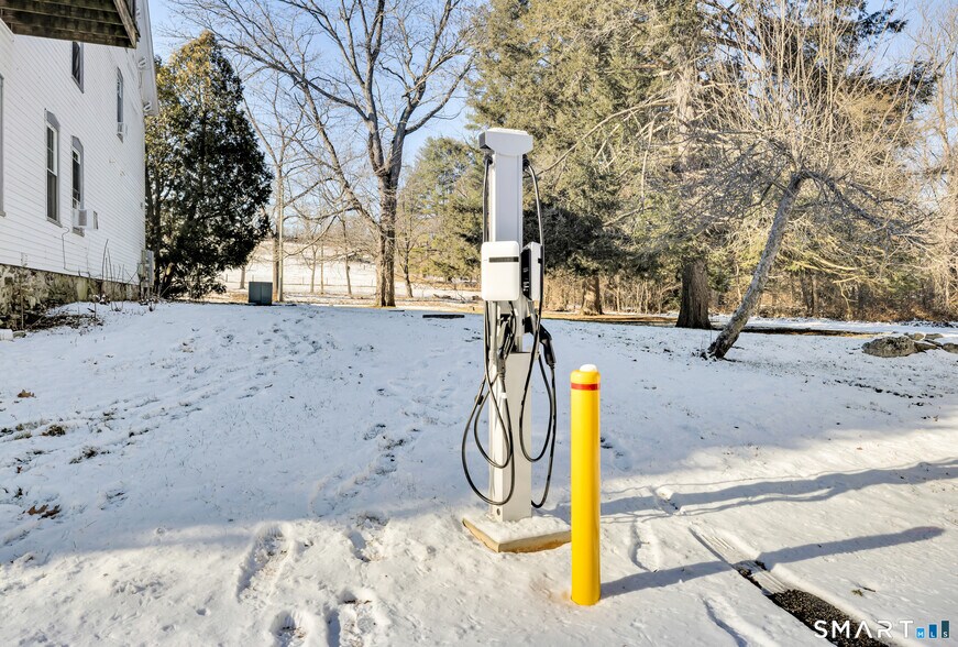 More Photos Of 5 Brookside Ln, Woodstock Apartments For Sale