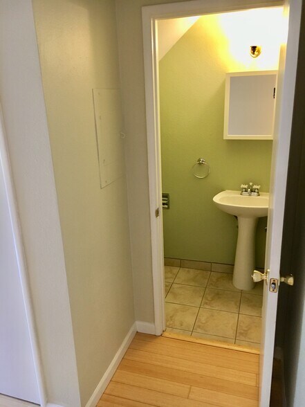 More Photos Of 540 Polk St, Eugene Apartments For Sale