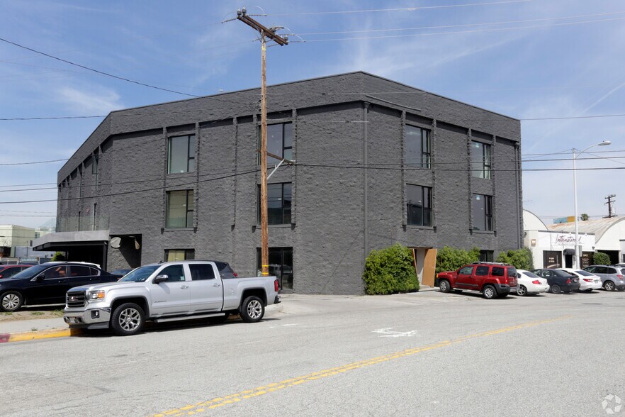 More Photos Of 11869 Teale St, Playa Vista Flex For Sale