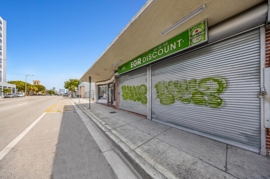 More Photos Of 1432-1436 W Flagler St, Miami Storefront Retail Office For Sale