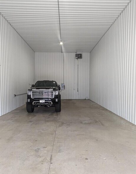 More Photos Of 1204-1254 Independence Ct, Washington Industrial For Sale