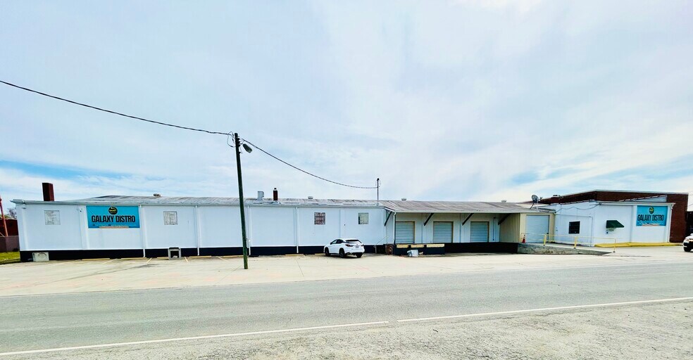 Primary Photo Of 1024 Gatewood Ave, Greensboro Warehouse For Lease