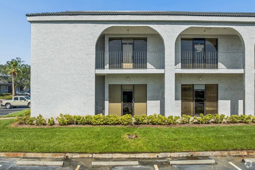 More Photos Of 7041 Grand National Dr, Orlando Unknown For Lease