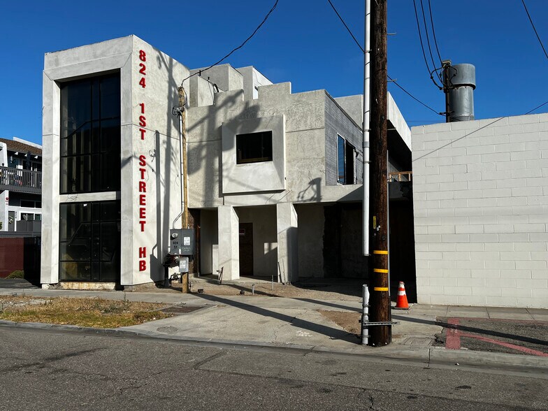More Photos Of 824 1st St, Hermosa Beach Loft Creative Space For Sale