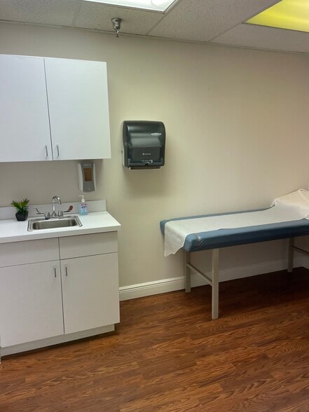 More Photos Of 16244 S Military Trl, Delray Beach Medical For Lease