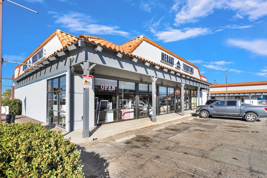More Photos Of 14741 7th St, Victorville General Retail For Sale
