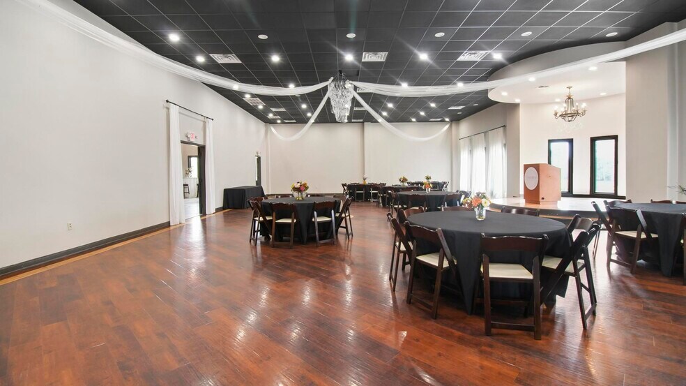 More Photos Of 14284 State Highway 322 N, Kilgore Lodge Meeting Hall For Sale