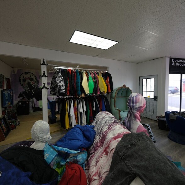 More Photos Of 551 Park Avenue, Cranston Warehouse For Sale