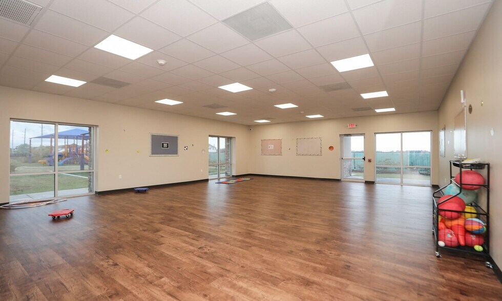 More Photos Of 20715 Bellaire Blvd, Richmond Daycare Center For Sale