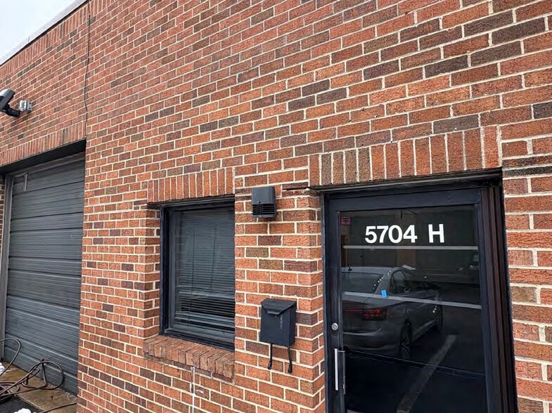 More Photos Of 5700 General Washington Dr, Alexandria Unknown For Lease