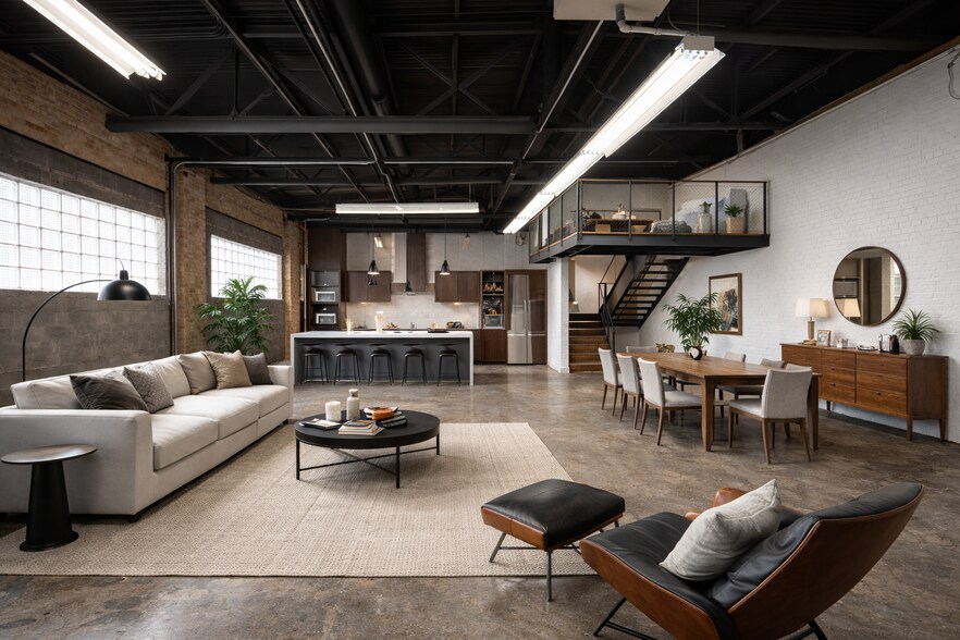 More Photos Of 3338 N Ravenswood Ave, Chicago Industrial For Sale