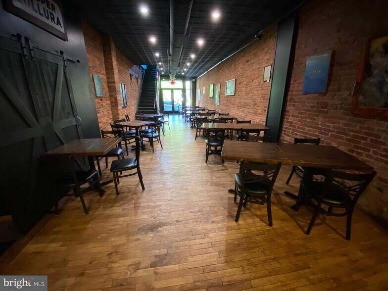 More Photos Of 114-118 N Centre St, Pottsville Bar For Sale