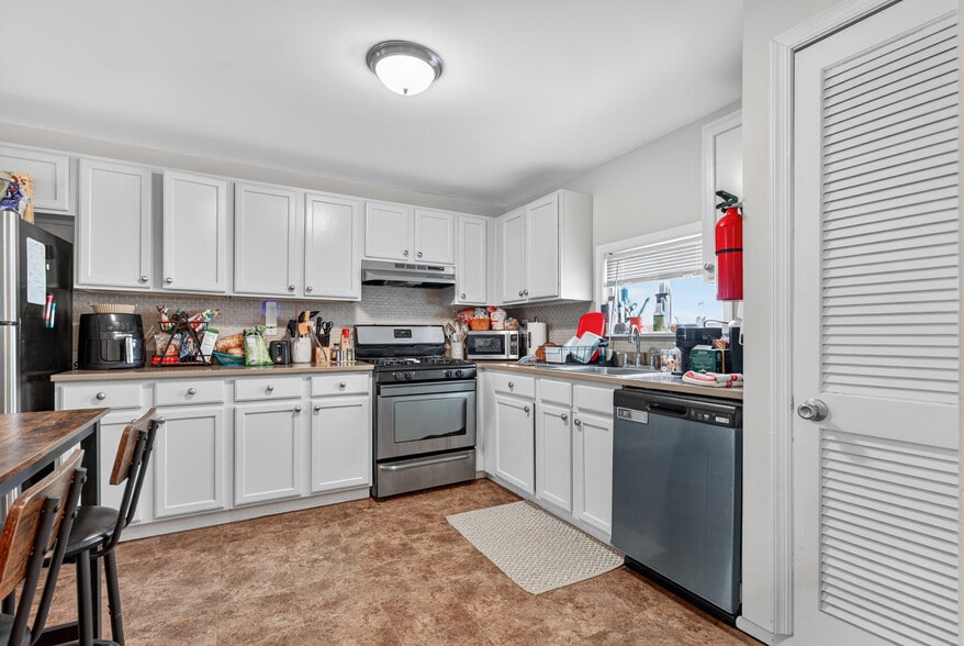 More Photos Of 200 7th Ave, Asbury Park Apartments For Sale