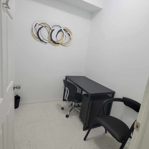 More Photos Of 1982 Main St E, Snellville Storefront For Sale